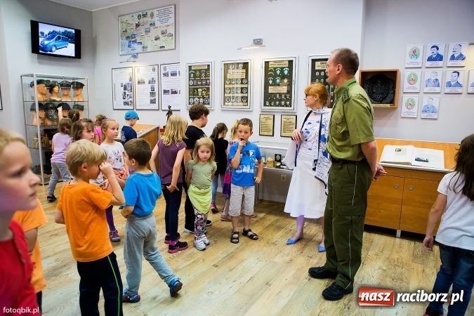 Zdjęcie w galerii na portalu naszraciborz.pl: Straż Graniczna od kuchni, czyli Dzień Otwartych Koszar wiadomości z regionu