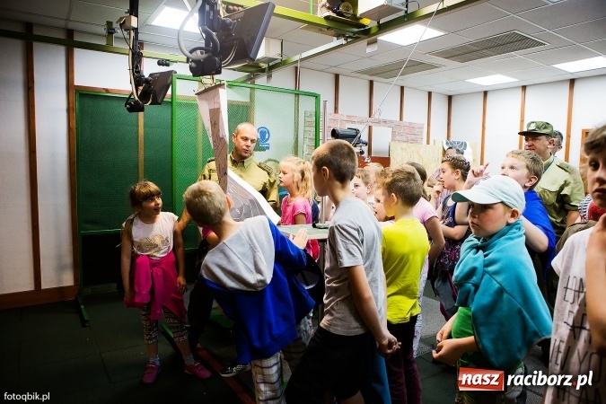 Zdjęcie w galerii na portalu naszraciborz.pl: Straż Graniczna od kuchni, czyli Dzień Otwartych Koszar wiadomości z regionu