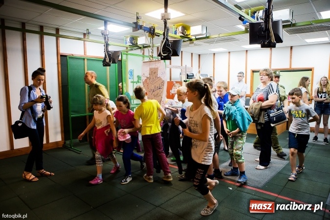 Zdjęcie w galerii na portalu naszraciborz.pl: Straż Graniczna od kuchni, czyli Dzień Otwartych Koszar wiadomości z regionu