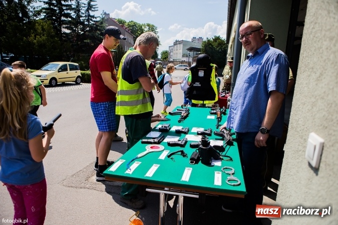 Zdjęcie w galerii na portalu naszraciborz.pl: Straż Graniczna od kuchni, czyli Dzień Otwartych Koszar wiadomości z regionu