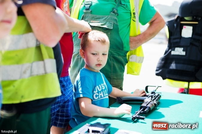 Zdjęcie w galerii na portalu naszraciborz.pl: Straż Graniczna od kuchni, czyli Dzień Otwartych Koszar wiadomości z regionu