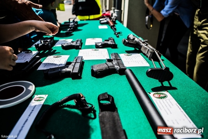 Zdjęcie w galerii na portalu naszraciborz.pl: Straż Graniczna od kuchni, czyli Dzień Otwartych Koszar wiadomości z regionu