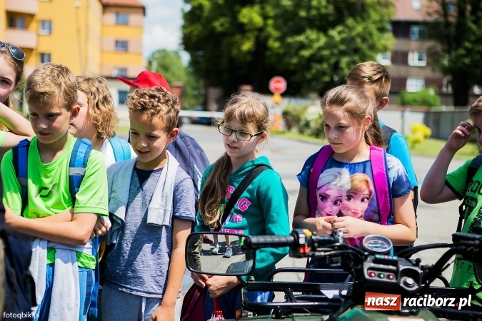 Zdjęcie w galerii na portalu naszraciborz.pl: Straż Graniczna od kuchni, czyli Dzień Otwartych Koszar wiadomości z regionu