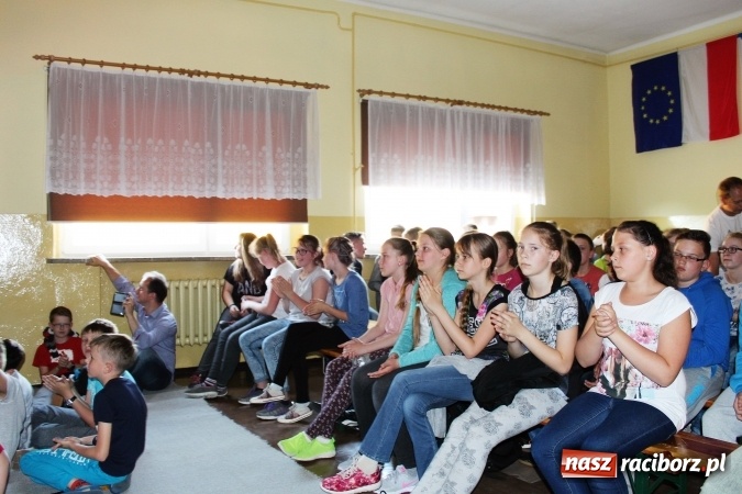 Zdjęcie w galerii na portalu naszraciborz.pl: Profilaktyczny rock and roll w Bieńkowicach  wiadomości z regionu