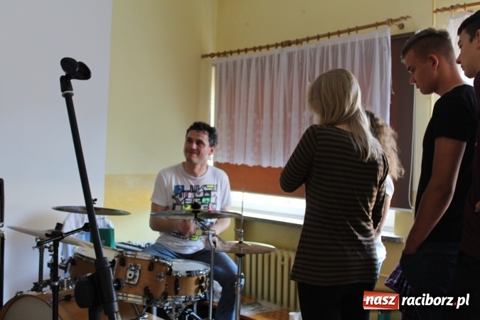 Zdjęcie w galerii na portalu naszraciborz.pl: Profilaktyczny rock and roll w Bieńkowicach  wiadomości z regionu