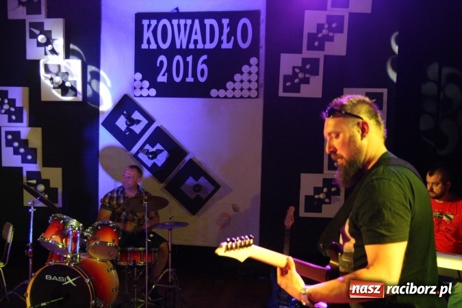 Zdjęcie w galerii na portalu naszraciborz.pl: Pozytywna energia i zalew talentów na jubileuszowym 30. Kowadle w Kuźni Raciborskiej  wiadomości z regionu
