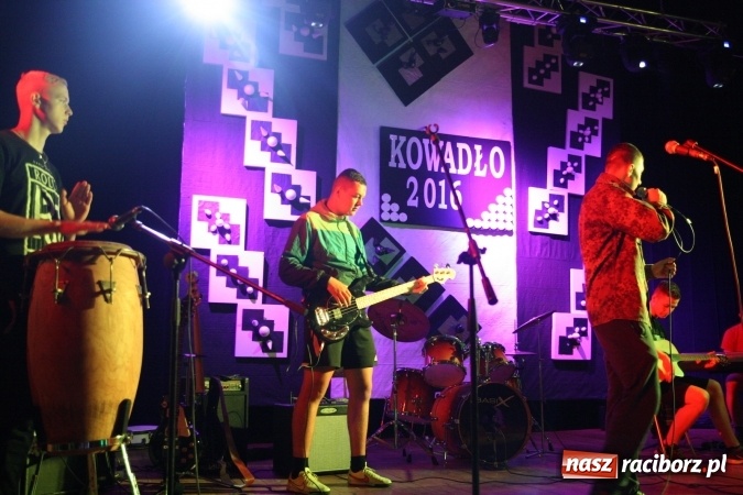 Zdjęcie w galerii na portalu naszraciborz.pl: Pozytywna energia i zalew talentów na jubileuszowym 30. Kowadle w Kuźni Raciborskiej  wiadomości z regionu