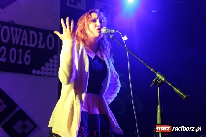 Zdjęcie w galerii na portalu naszraciborz.pl: Pozytywna energia i zalew talentów na jubileuszowym 30. Kowadle w Kuźni Raciborskiej  wiadomości z regionu