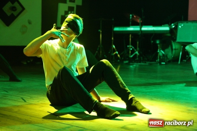 Zdjęcie w galerii na portalu naszraciborz.pl: Pozytywna energia i zalew talentów na jubileuszowym 30. Kowadle w Kuźni Raciborskiej  wiadomości z regionu