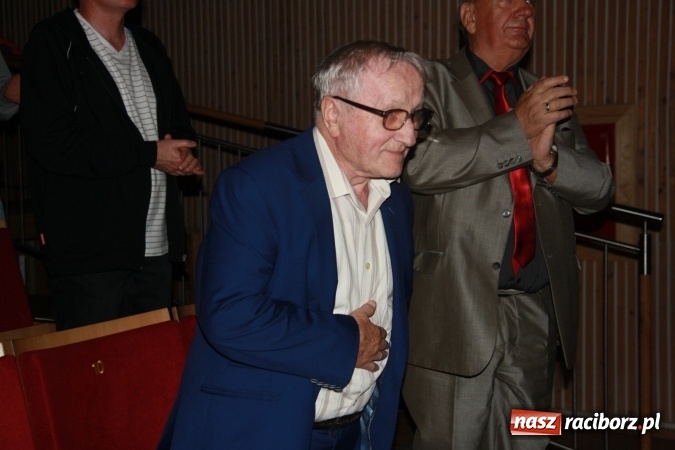 Zdjęcie w galerii na portalu naszraciborz.pl: Pozytywna energia i zalew talentów na jubileuszowym 30. Kowadle w Kuźni Raciborskiej  wiadomości z regionu