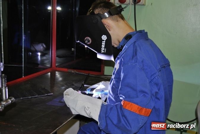 Zdjęcie w galerii na portalu naszraciborz.pl: Ośrodek Szkolenia Zawodowego Rafako otworzył się na nowych uczni&oacute;w wiadomości z regionu