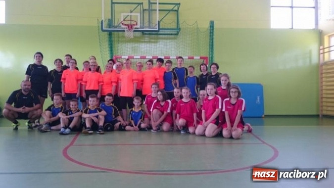 Zdjęcie w galerii na portalu naszraciborz.pl: Sportowy Dzień Dziecka w Pawłowie wiadomości z regionu