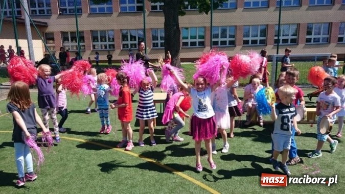Zdjęcie w galerii na portalu naszraciborz.pl: Sportowy Dzień Dziecka w Pawłowie wiadomości z regionu