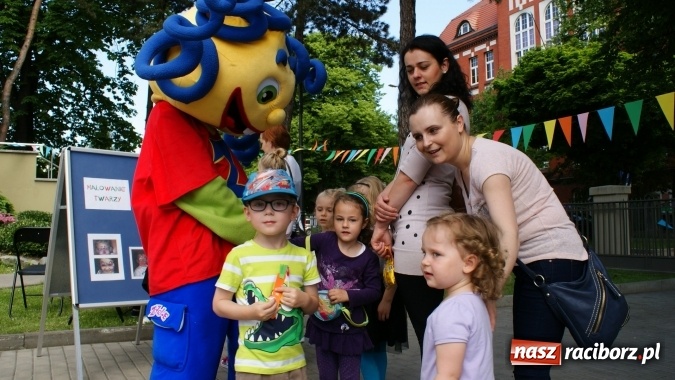 Zdjęcie w galerii na portalu naszraciborz.pl: Spędź Baśniowy Dzień Dziecka z biblioteką wiadomości z regionu
