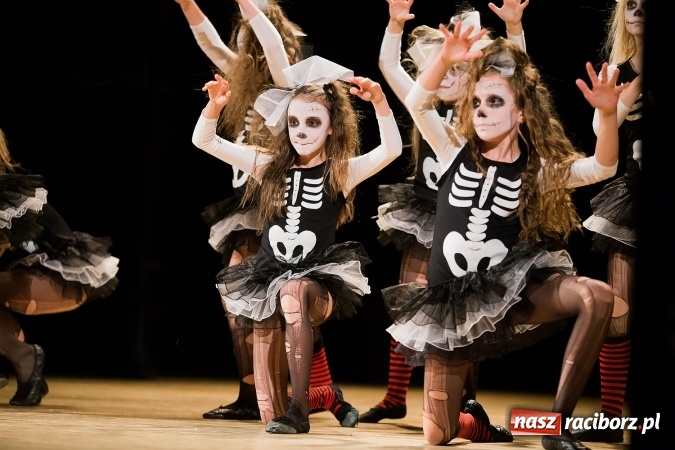 Zdjęcie w galerii na portalu naszraciborz.pl: Koncert laureat&oacute;w IX Powiatowego Festiwalu Tw&oacute;rczości Artystycznej wiadomości z regionu