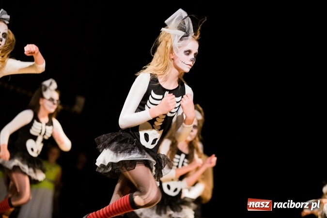 Zdjęcie w galerii na portalu naszraciborz.pl: Koncert laureat&oacute;w IX Powiatowego Festiwalu Tw&oacute;rczości Artystycznej wiadomości z regionu