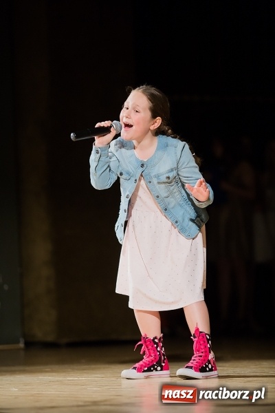 Zdjęcie w galerii na portalu naszraciborz.pl: Koncert laureat&oacute;w IX Powiatowego Festiwalu Tw&oacute;rczości Artystycznej wiadomości z regionu
