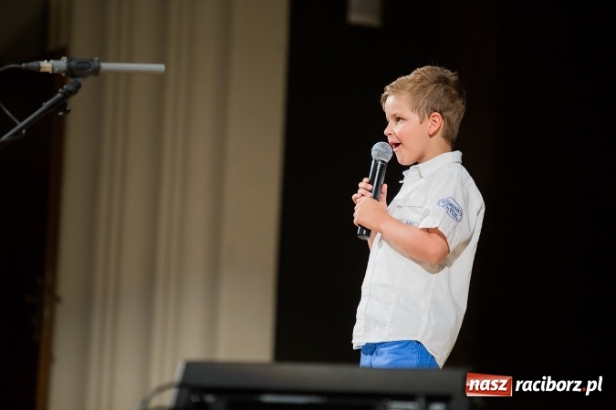 Zdjęcie w galerii na portalu naszraciborz.pl: Koncert laureat&oacute;w IX Powiatowego Festiwalu Tw&oacute;rczości Artystycznej wiadomości z regionu