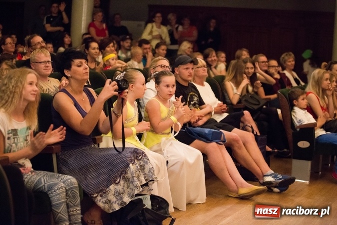 Zdjęcie w galerii na portalu naszraciborz.pl: Koncert laureat&oacute;w IX Powiatowego Festiwalu Tw&oacute;rczości Artystycznej wiadomości z regionu