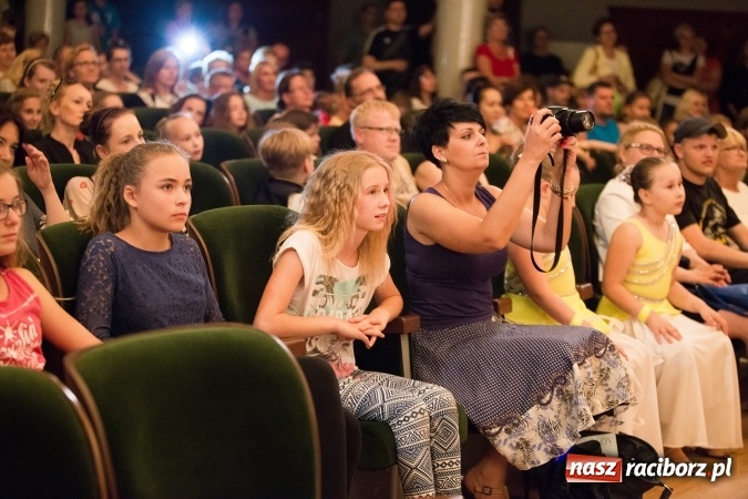 Zdjęcie w galerii na portalu naszraciborz.pl: Koncert laureat&oacute;w IX Powiatowego Festiwalu Tw&oacute;rczości Artystycznej wiadomości z regionu