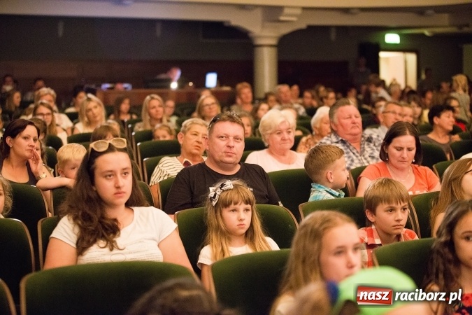 Zdjęcie w galerii na portalu naszraciborz.pl: Koncert laureat&oacute;w IX Powiatowego Festiwalu Tw&oacute;rczości Artystycznej wiadomości z regionu