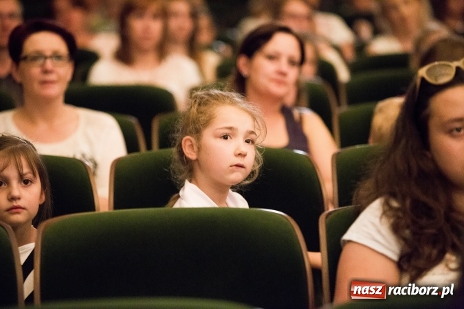Zdjęcie w galerii na portalu naszraciborz.pl: Koncert laureat&oacute;w IX Powiatowego Festiwalu Tw&oacute;rczości Artystycznej wiadomości z regionu