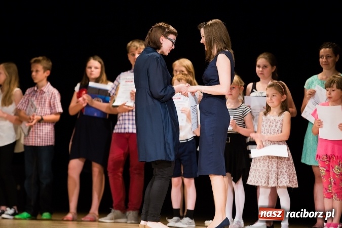 Zdjęcie w galerii na portalu naszraciborz.pl: Koncert laureat&oacute;w IX Powiatowego Festiwalu Tw&oacute;rczości Artystycznej wiadomości z regionu