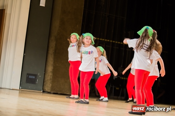 Zdjęcie w galerii na portalu naszraciborz.pl: Koncert laureat&oacute;w IX Powiatowego Festiwalu Tw&oacute;rczości Artystycznej wiadomości z regionu