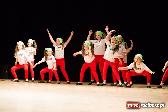 Zdjęcie w galerii na portalu naszraciborz.pl: Koncert laureat&oacute;w IX Powiatowego Festiwalu Tw&oacute;rczości Artystycznej wiadomości z regionu