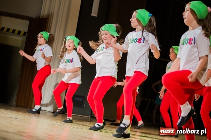 Zdjęcie w galerii na portalu naszraciborz.pl: Koncert laureat&oacute;w IX Powiatowego Festiwalu Tw&oacute;rczości Artystycznej wiadomości z regionu