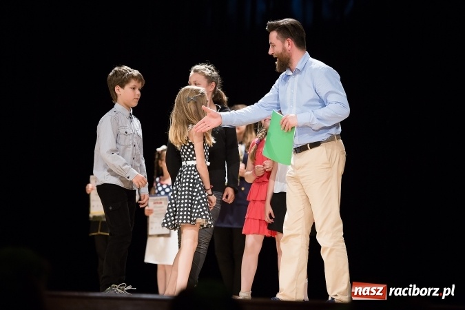 Zdjęcie w galerii na portalu naszraciborz.pl: Koncert laureat&oacute;w IX Powiatowego Festiwalu Tw&oacute;rczości Artystycznej wiadomości z regionu