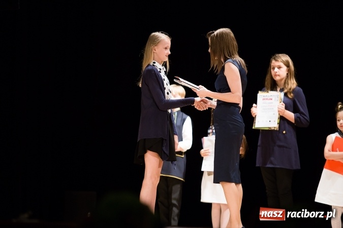 Zdjęcie w galerii na portalu naszraciborz.pl: Koncert laureat&oacute;w IX Powiatowego Festiwalu Tw&oacute;rczości Artystycznej wiadomości z regionu