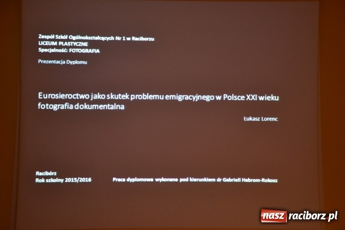 Zdjęcie w galerii na portalu naszraciborz.pl: DYPLOM 2016 - prezentacja prac dyplomowych Liceum Plastycznego na zamku wiadomości z regionu