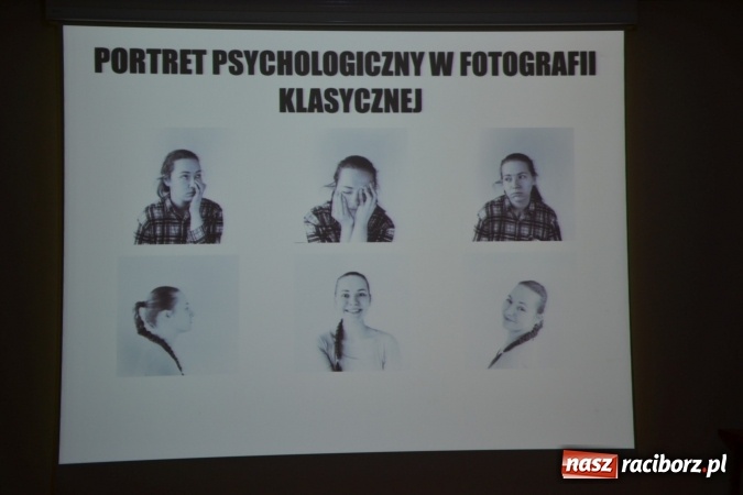 Zdjęcie w galerii na portalu naszraciborz.pl: DYPLOM 2016 - prezentacja prac dyplomowych Liceum Plastycznego na zamku wiadomości z regionu