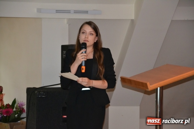 Zdjęcie w galerii na portalu naszraciborz.pl: DYPLOM 2016 - prezentacja prac dyplomowych Liceum Plastycznego na zamku wiadomości z regionu