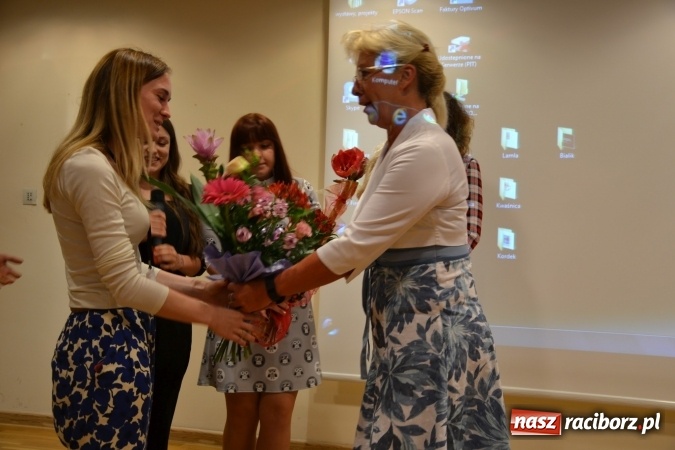 Zdjęcie w galerii na portalu naszraciborz.pl: DYPLOM 2016 - prezentacja prac dyplomowych Liceum Plastycznego na zamku wiadomości z regionu