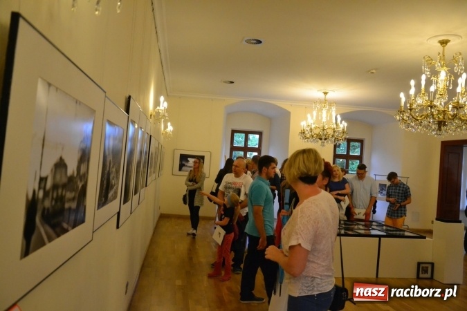 Zdjęcie w galerii na portalu naszraciborz.pl: DYPLOM 2016 - prezentacja prac dyplomowych Liceum Plastycznego na zamku wiadomości z regionu