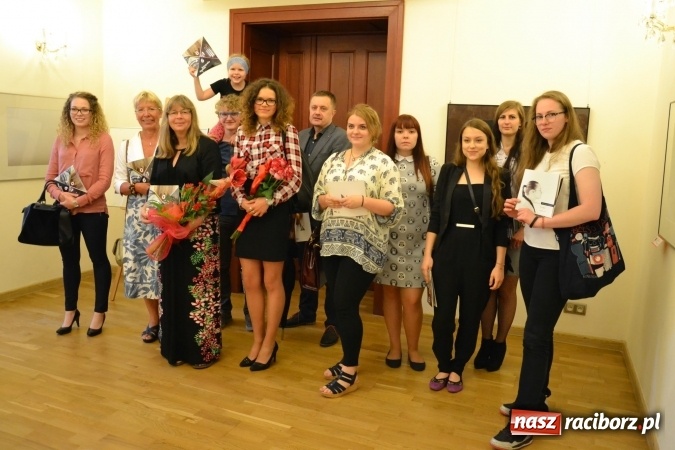 Zdjęcie w galerii na portalu naszraciborz.pl: DYPLOM 2016 - prezentacja prac dyplomowych Liceum Plastycznego na zamku wiadomości z regionu