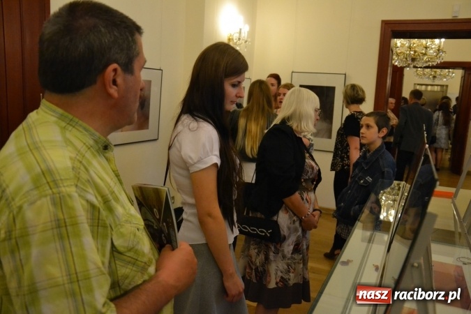 Zdjęcie w galerii na portalu naszraciborz.pl: DYPLOM 2016 - prezentacja prac dyplomowych Liceum Plastycznego na zamku wiadomości z regionu