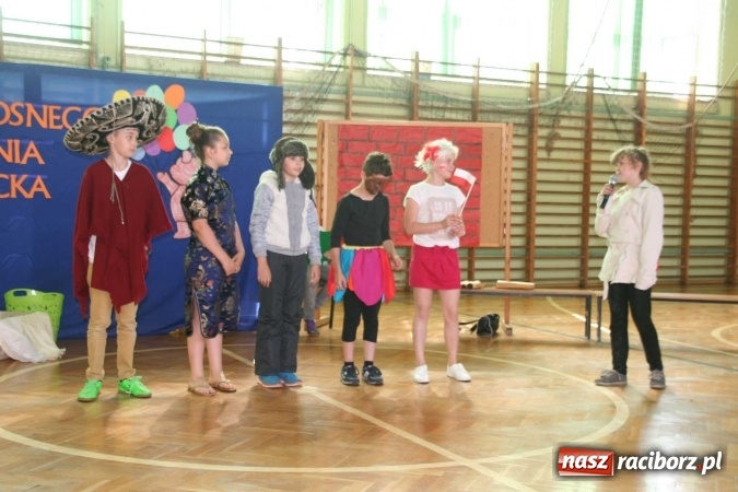 Zdjęcie w galerii na portalu naszraciborz.pl: Tworków. Dzień Dziecka z Festynem Zdrowia  wiadomości z regionu