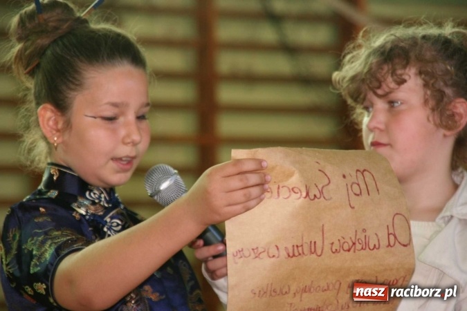 Zdjęcie w galerii na portalu naszraciborz.pl: Tworków. Dzień Dziecka z Festynem Zdrowia  wiadomości z regionu