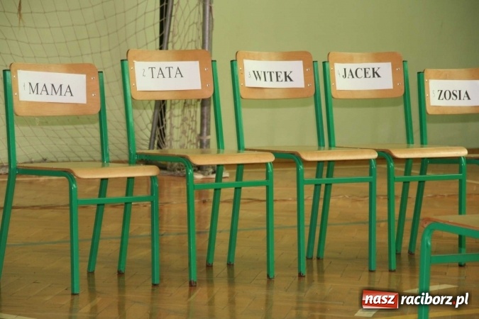 Zdjęcie w galerii na portalu naszraciborz.pl: Tworków. Dzień Dziecka z Festynem Zdrowia  wiadomości z regionu