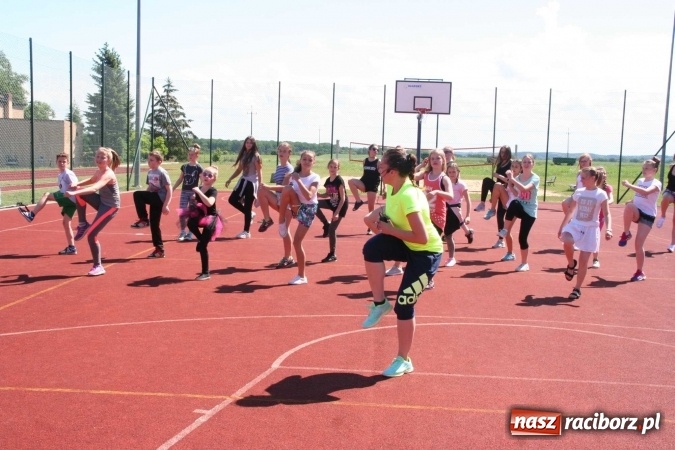 Zdjęcie w galerii na portalu naszraciborz.pl: Tworków. Dzień Dziecka z Festynem Zdrowia  wiadomości z regionu