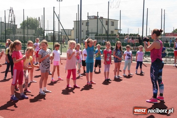 Zdjęcie w galerii na portalu naszraciborz.pl: Tworków. Dzień Dziecka z Festynem Zdrowia  wiadomości z regionu