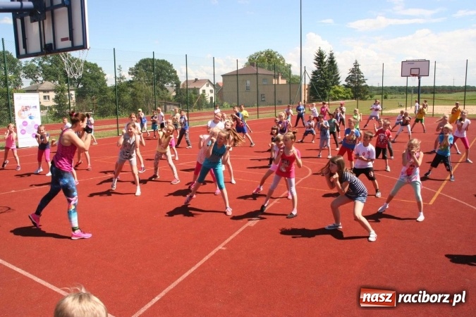 Zdjęcie w galerii na portalu naszraciborz.pl: Tworków. Dzień Dziecka z Festynem Zdrowia  wiadomości z regionu