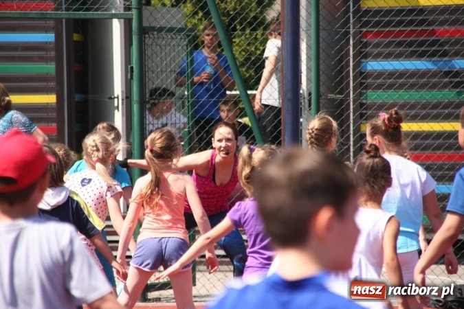 Zdjęcie w galerii na portalu naszraciborz.pl: Tworków. Dzień Dziecka z Festynem Zdrowia  wiadomości z regionu