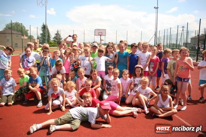 Zdjęcie w galerii na portalu naszraciborz.pl: Tworków. Dzień Dziecka z Festynem Zdrowia  wiadomości z regionu