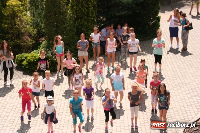 Zdjęcie w galerii na portalu naszraciborz.pl: Tworków. Dzień Dziecka z Festynem Zdrowia  wiadomości z regionu