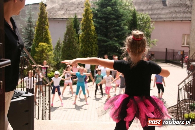 Zdjęcie w galerii na portalu naszraciborz.pl: Tworków. Dzień Dziecka z Festynem Zdrowia  wiadomości z regionu
