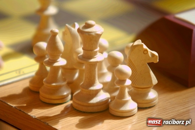 Zdjęcie w galerii na portalu naszraciborz.pl: Turniej Szachowy o Puchar Dyrektora. W Trzynastce szukali nowego Kasparowa wiadomości z regionu